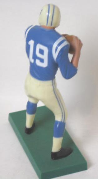 60's JOHNNY UNITAS HARTLAND STATUE