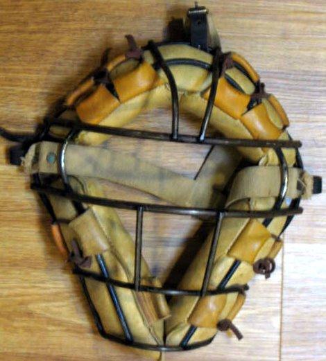 50's/60's MICKEY MANTLE ENDORSED CATCHER'S GEAR