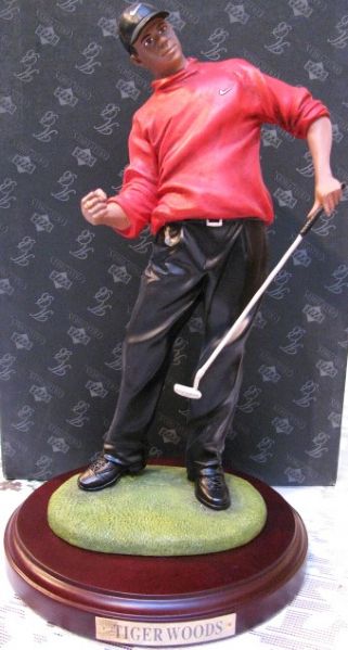 TIGER WOODS 1997 MASTERS CHAMPION GOLF STATUE-UPPER DECK