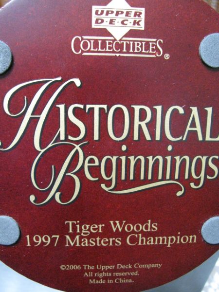 TIGER WOODS 1997 MASTERS CHAMPION GOLF STATUE-UPPER DECK