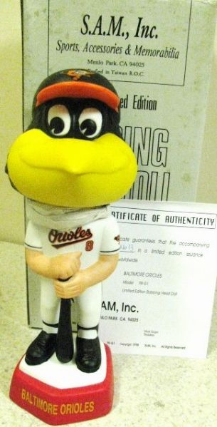 SAMS 1998 BALTIMORE ORIOLES MASCOT BOBBLE HEAD 