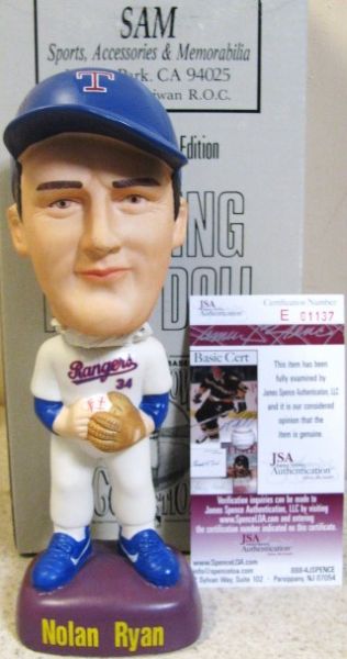 SAMS 1995 NOLAN RYAN AUTOGRAPH TEXAS RANGERS BOBBLE HEAD W/JSA COA