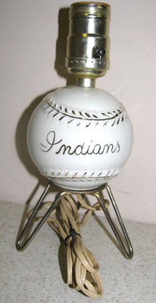 40'S CLEVELAND INDIANS BASEBALL LAMP