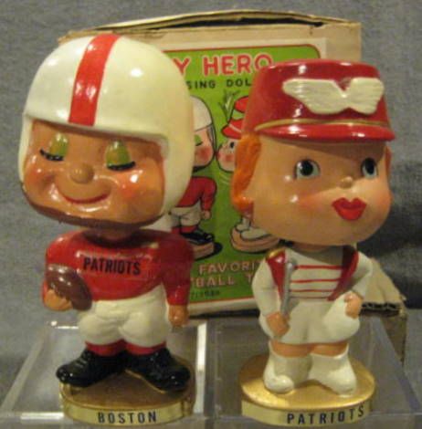 60's BOSTON PATRIOTS KISSING PAIR BOBBING HEADS w/BOX