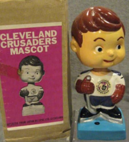 VINTAGE CLEVELAND CRUSADERS BOBBING HEAD w/BOX