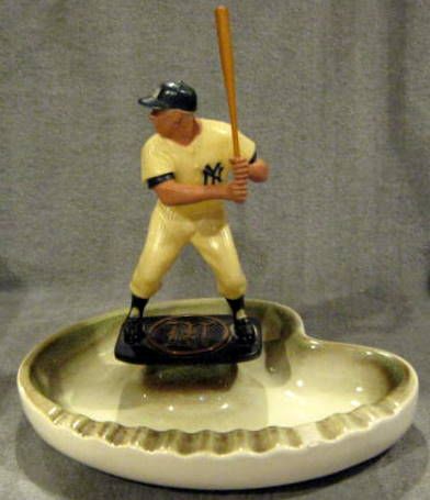 VINTAGE MICKEY MANTLE HARTLAND ASHTRAY - YOO-HOO