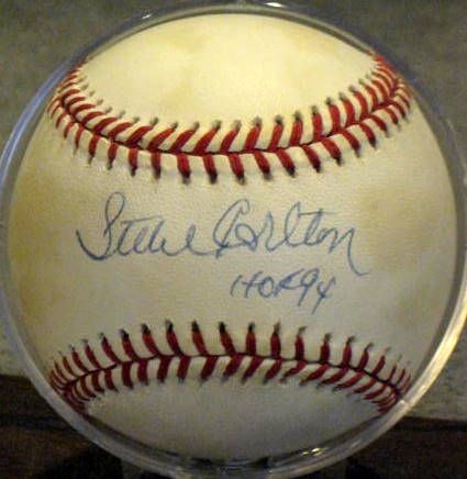 STEVE CARLTON SIGNED BASEBALL w/JSA COA