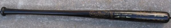 1954 N.Y. GIANTS WORLD CHAMPIONS BLACK BAT SIGNED BY WILLIE MAYS w/JSA LOA