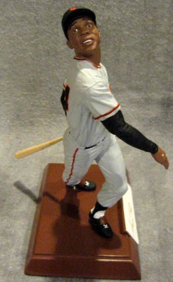 1993 WILLIE MAYS SIGNED SALVINO STATUE w/BOX