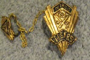 1937 DETROIT TIGERS LAPEL PIN