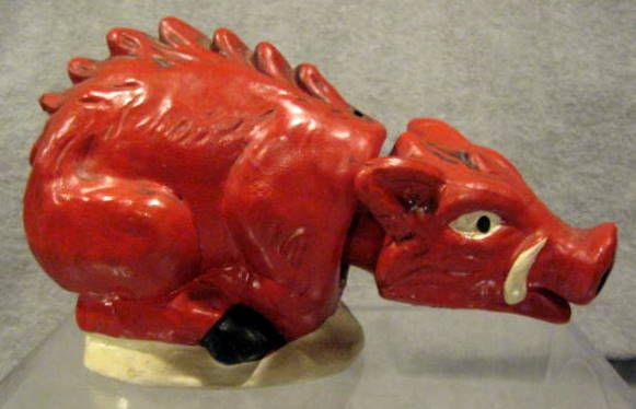 VINTAGE ARKANASAS RAZORBACKS NODDER / BOBBING HEAD