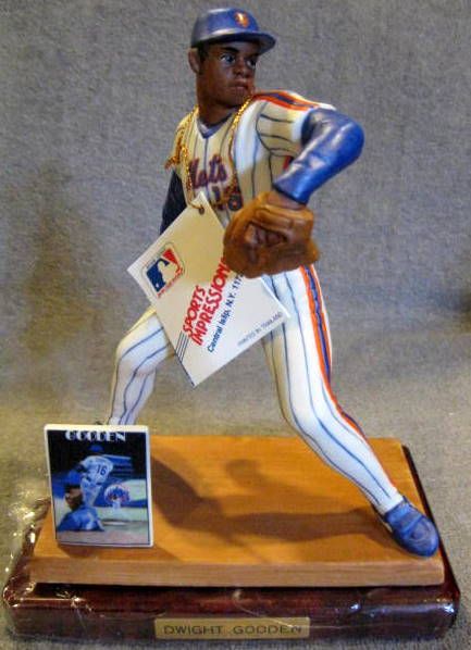 DWIGHT GOODEN L.E. STATUE w/BOX