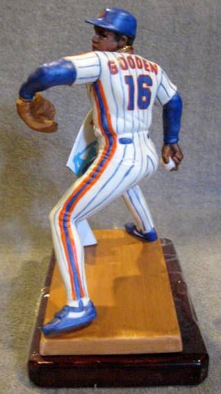 DWIGHT GOODEN L.E. STATUE w/BOX