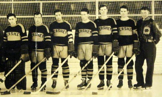 VINTAGE HERSHEY BEARS TEAM PHOTO