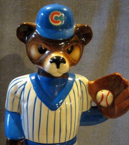 80'S CHICAGO CUBS MASCOT DECANTER w/BOX
