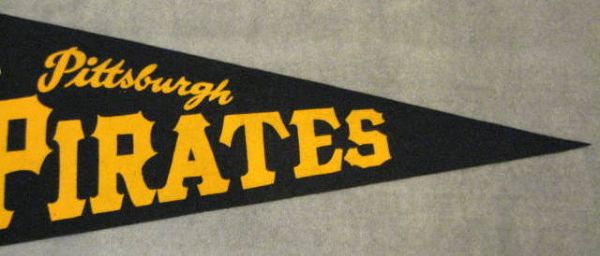 60's PITTSBURGH PIRATES PENNANT