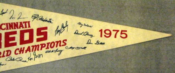 1975 CINCINNATI REDS WORLD CHAMPIONS PENNANT