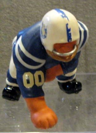 60's BALTIMORE COLTS KAIL DOWN LINEMAN STATUE-