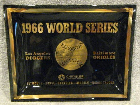 1966 WORLD SERIES GLASS TRAY - DODGERS/ORIOLES