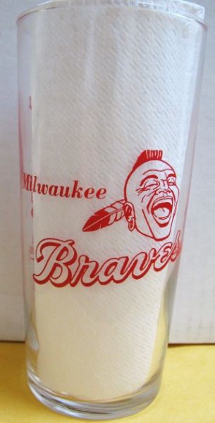 1962-64 MILWAUKEE BRAVES GLASS w/NATIONAL LEAGUE LOGOS