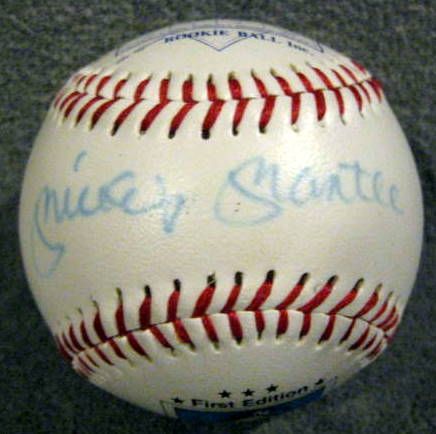 MICKEY MANTLE SIGNED ROOKIE CARD BASEBALL