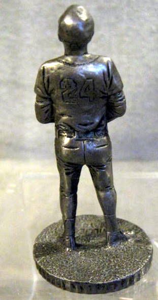 1979 WILLIE MAYS & WILLIE MCCOVEY SIGNATURE PEWTER STATUES