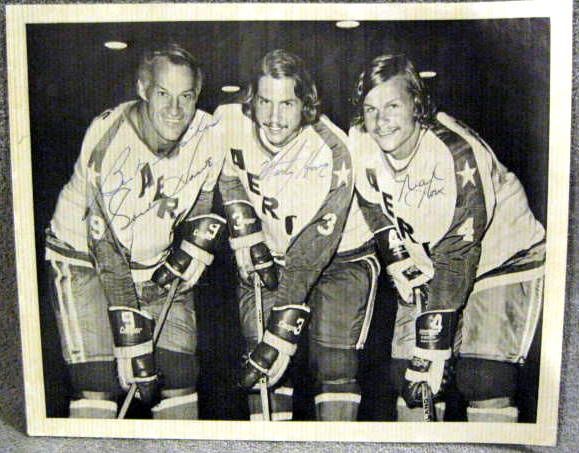 GORDIE HOWE & SONS SIGNED PHOTO w/JSA COA