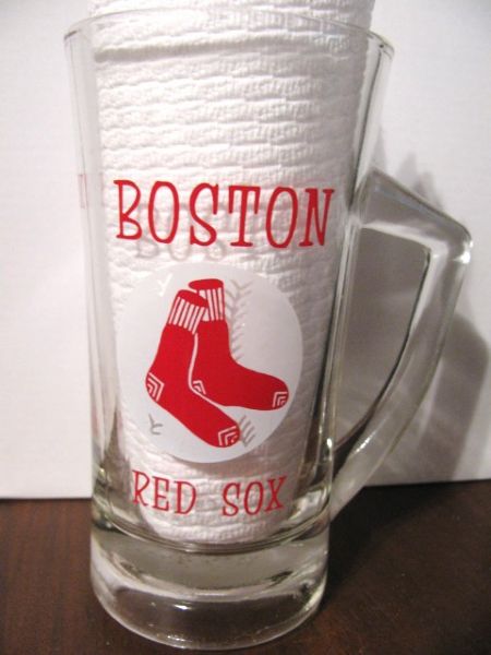 VINTAGE BOSTON RED SOX DRINKING GLASS