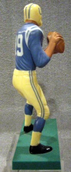 VINTAGE JOHNNY UNITAS HARTLAND STATUE