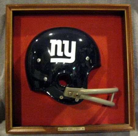 Vintage 1970s NFL NY Giants Football Helmet wood Plaque Wall 15” x