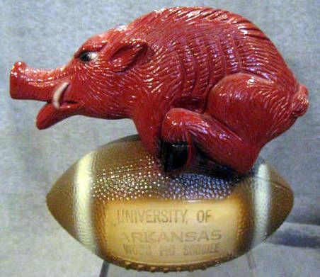 VINTAGE ARKANSAS RAZORBACKS MASCOT STATUE