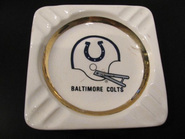 VINTAGE BALTIMORE COLTS ASHTRAY