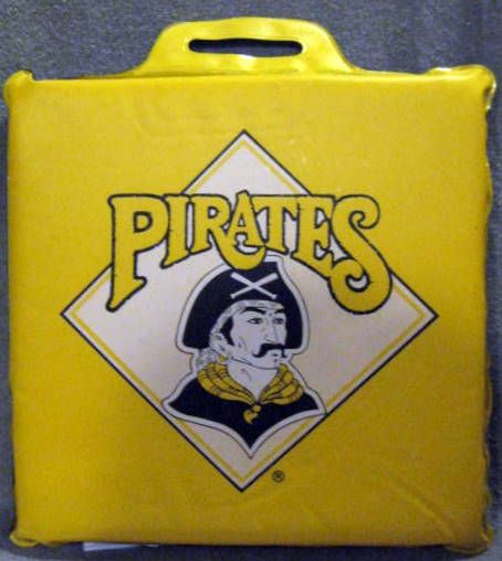 PITTSBURGH PIRATES SEAT CUSHION