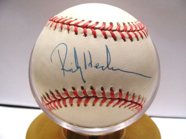 RICKEY HENDERSON SIGNED BASEBALL w/JSA COA