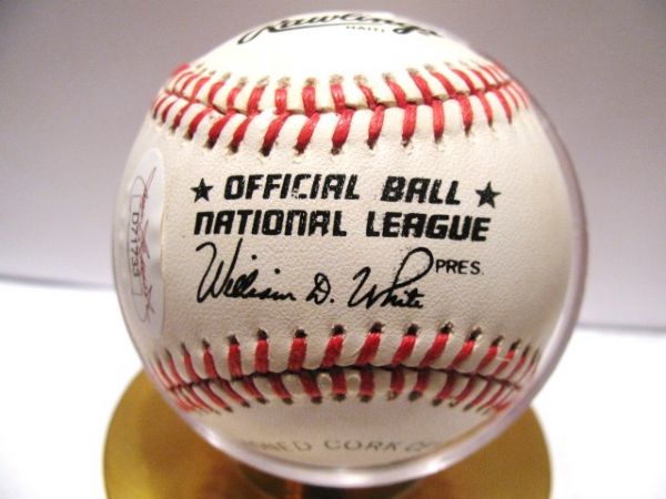 JOHNNY BENCH SIGNED BASEBALL w/JSA COA