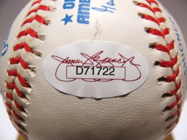 FRANK ROBINSON SIGNED BASEBALL w/JSA COA