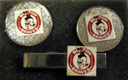 VINTAGE BOSTON BRAVES TIE CLASP AND CUFF LINKS SET