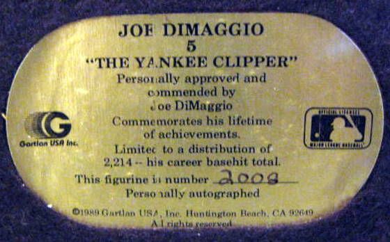 1989 JOE DIMAGGIO SIGNED GARTLAND STATUE w/BOX