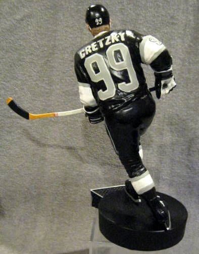 1989 WAYNE GRETZKY SIGNED GARTLAND STATUE w/BOX