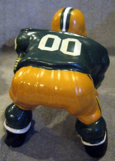 60's GREEN BAY PACKERS KAIL  DOWN-LINEMAN STATUE- LARGE