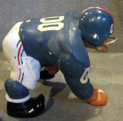 60's NEW YORK GIANTS KAIL  DOWN-LINEMAN STATUE- LARGE