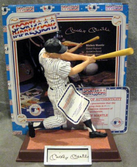 MICKEY MANTLE SIGNED LIMITED EDITION STATUE w/COA