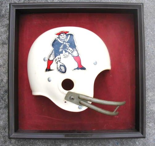 1970's NEW ENGLAND PATRIOTS FOOTBALL WALL HELMET PLAQUE