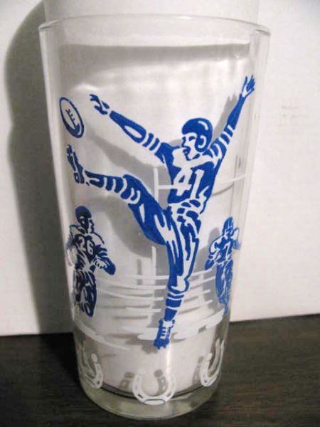 VINTAGE BALTIMORE COLTS DRINKING GLASS