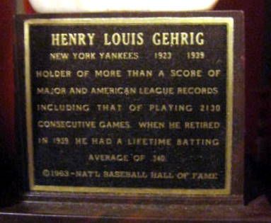 1963 LOU GEHRIG  HALL OF FAME BUST w/BOX