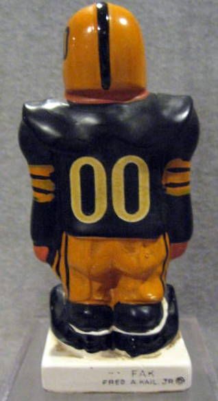 60's PITTSBURGH STEELERS KAIL STANDING LINEMAN- SMALL
