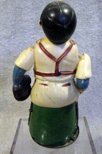 VINTAGE NEW YORK YANKEES WIND-UP CATCHER