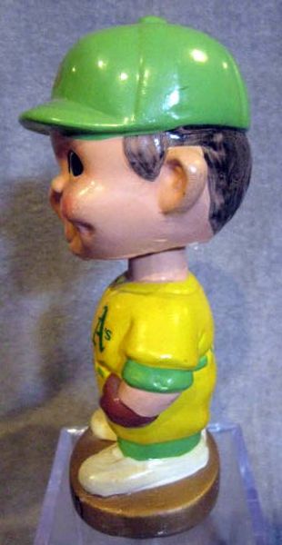 60's OAKLAND ATHLETICS GOLD BASE BOBBING HEAD