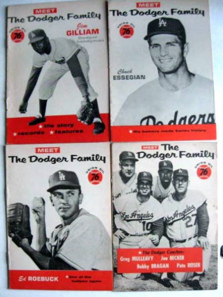 1960 LOS ANGELES DODGERS UNION OIL PLAYER PAMPHLETS w/SNIDER,DRYSDALE & ALSTON