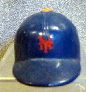 VINTAGE NEW YORK METS HAT PAPERWEIGHT/BOTTLE OPENER w/BOX